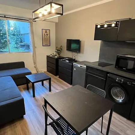 Confortable - Metro Porte Doree - Nation - Mande - Vincennes - Parc Zoologique De Paris - 2 Pers Apartment *